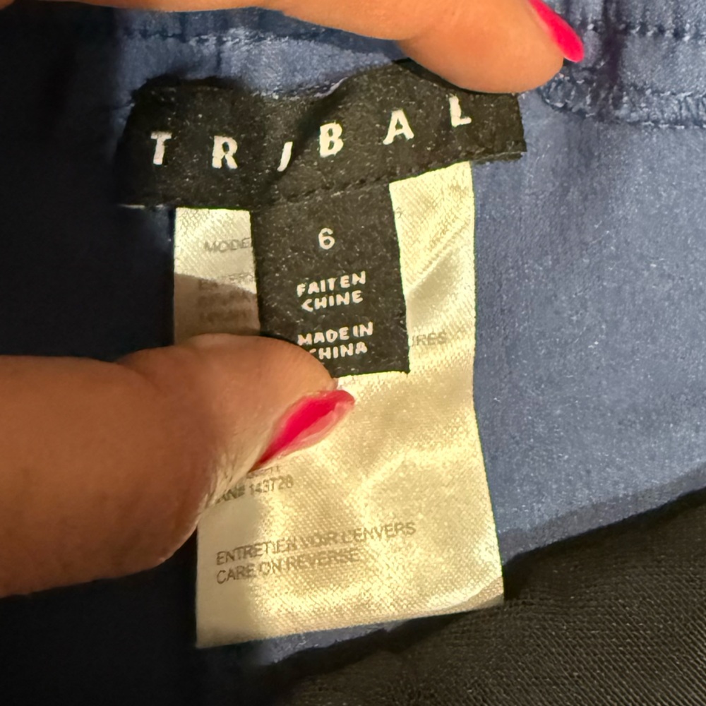 Tribal Women's Cropped Blue Pants - Picture 5 of 6
